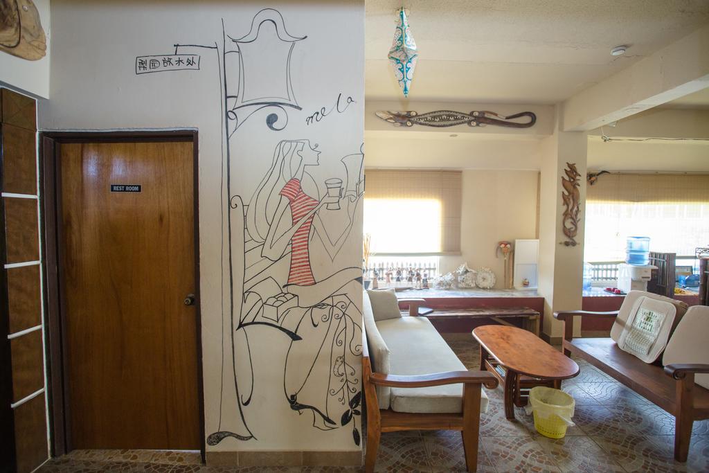 G.T. Guest House Garapan Exterior foto