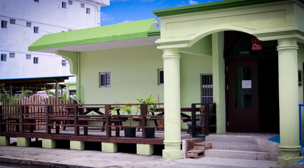 G.T. Guest House Garapan Exterior foto