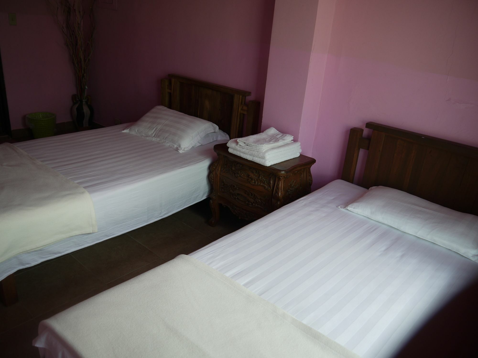 G.T. Guest House Garapan Exterior foto